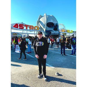 Meet your Posher, Blake